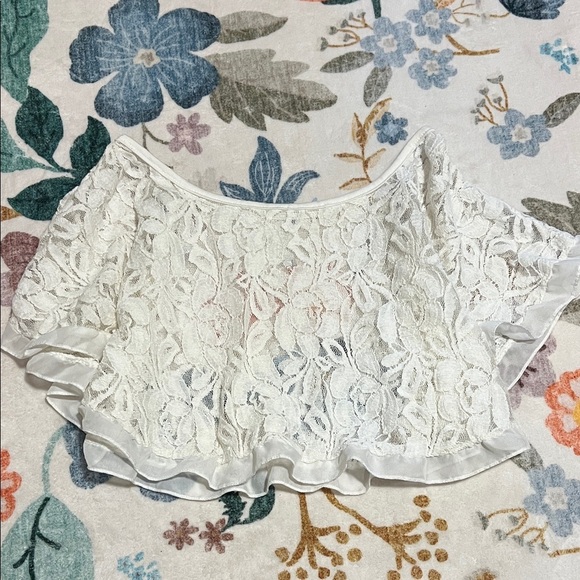 Lace Top - dress sleeves - Picture 4 of 4